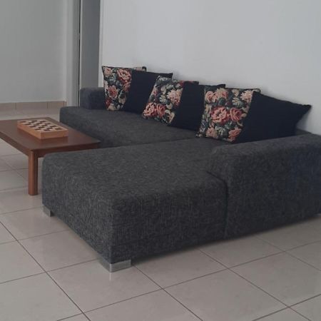 Janis Home Chrani Bagian luar foto